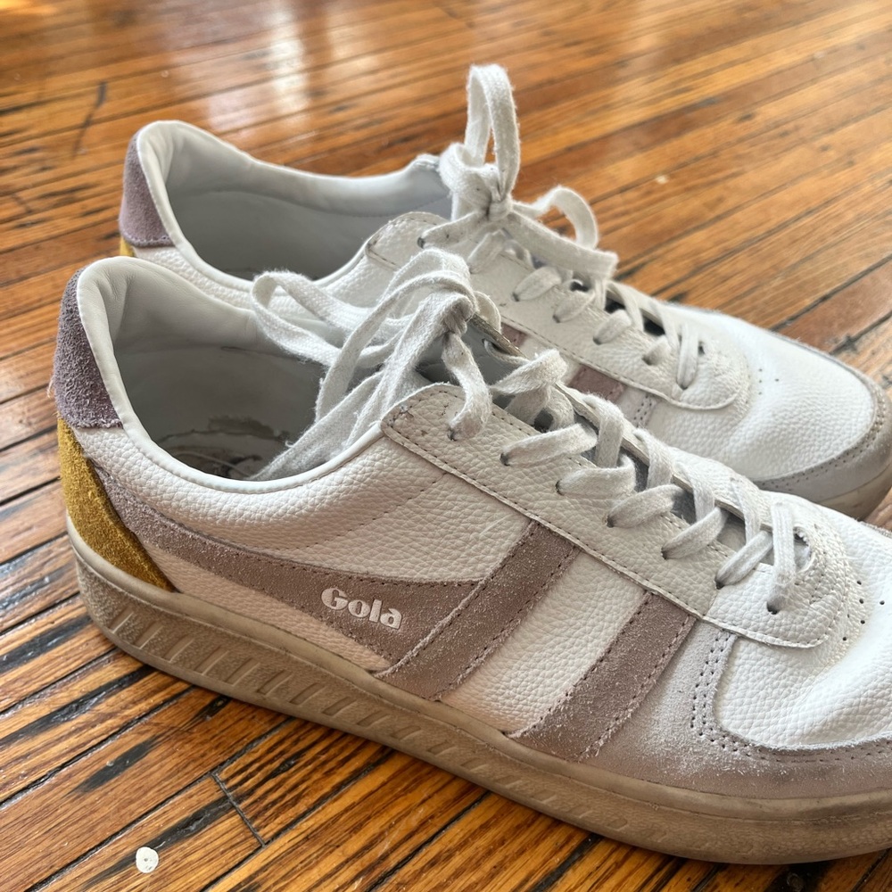 Gola sneakers with lilac and yellow accent